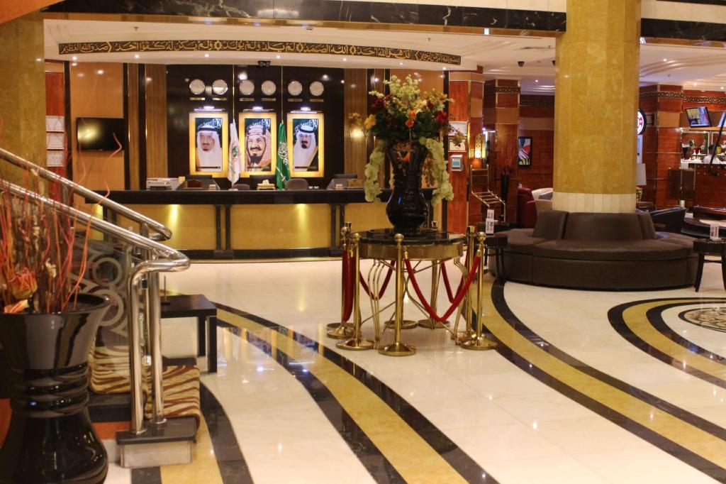 Al Shakreen Golden Tulip Main image 1